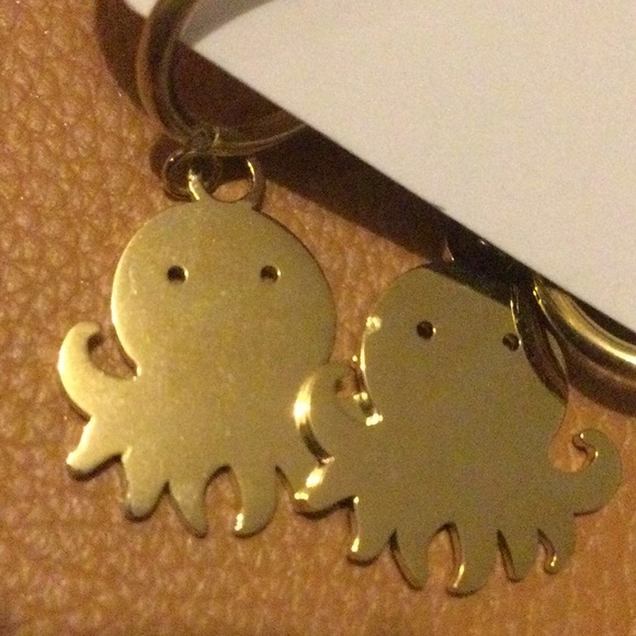 NEW Stainless Octopus Huggie Hoops - Picture 4 of 4